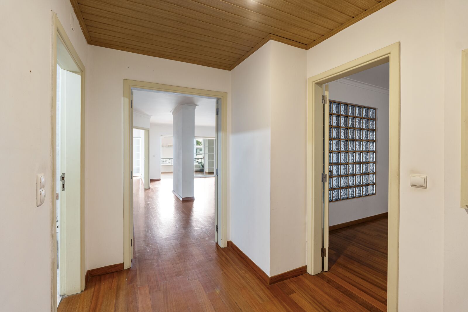 Apartamento T1 + 1 com piscina, Estoril, Cascais - Imagem 28