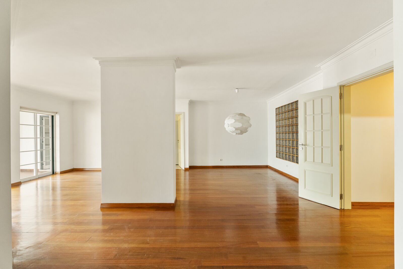 Apartamento T1 + 1 com piscina, Estoril, Cascais - Imagem 22