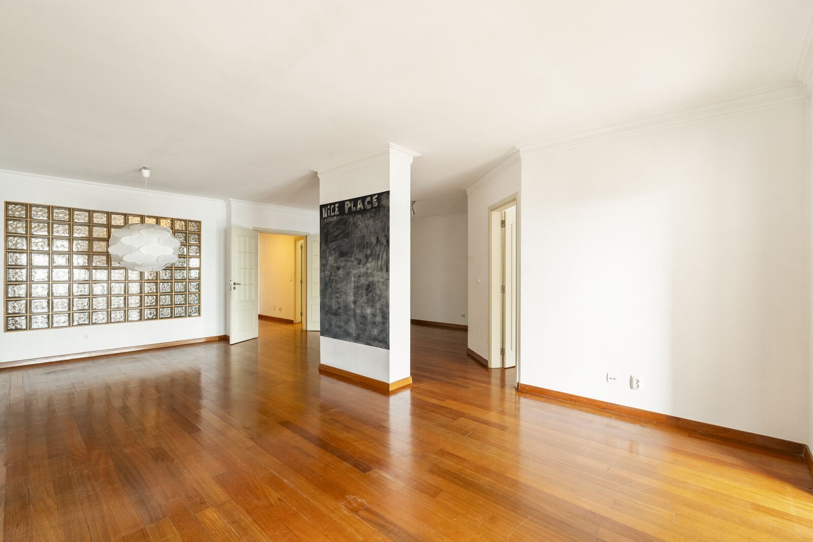 Apartamento T1 + 1 com piscina, Estoril, Cascais - Imagem 2