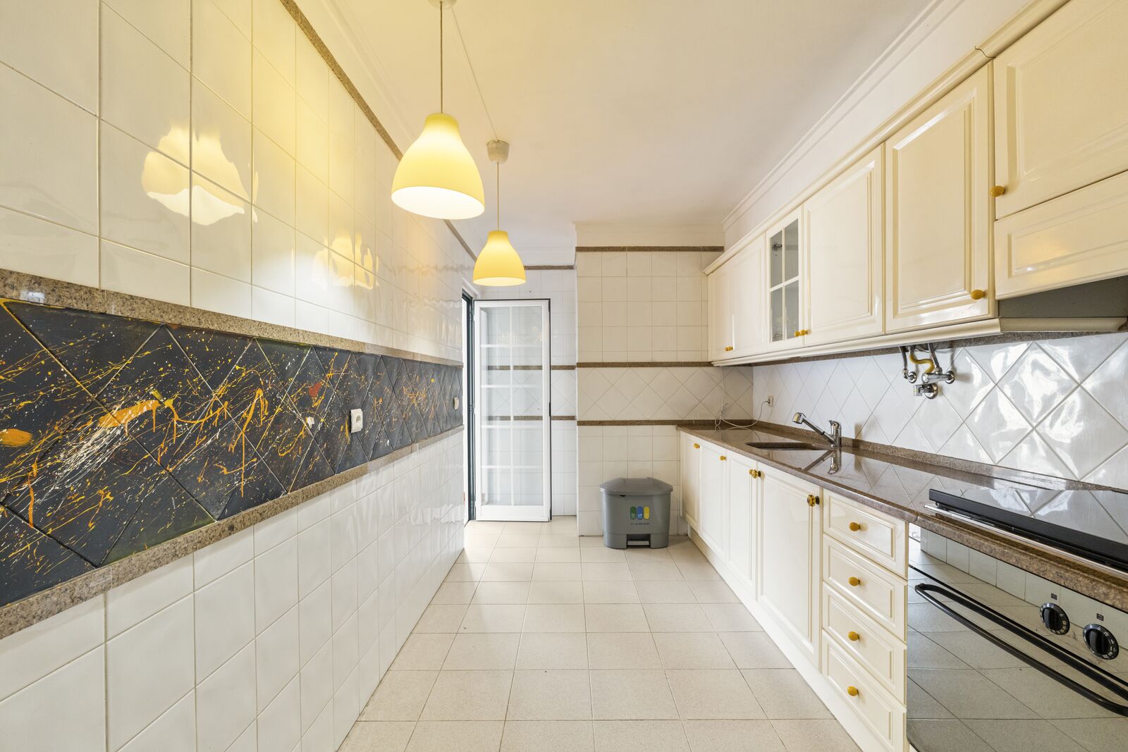 Apartamento T1 + 1 com piscina, Estoril, Cascais - Imagem 19