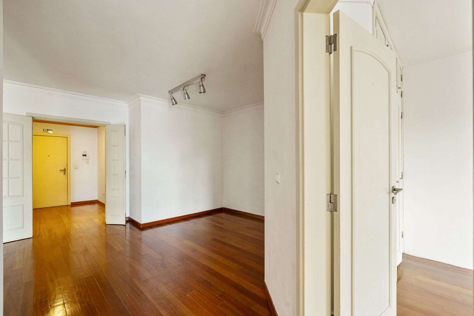 Apartamento T1 + 1 com piscina, Estoril, Cascais - Imagem 8