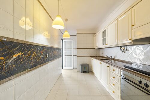 PF39638 - 1 Bedroom Apartment with swimming pool, Estoril, Cascais - Image 19