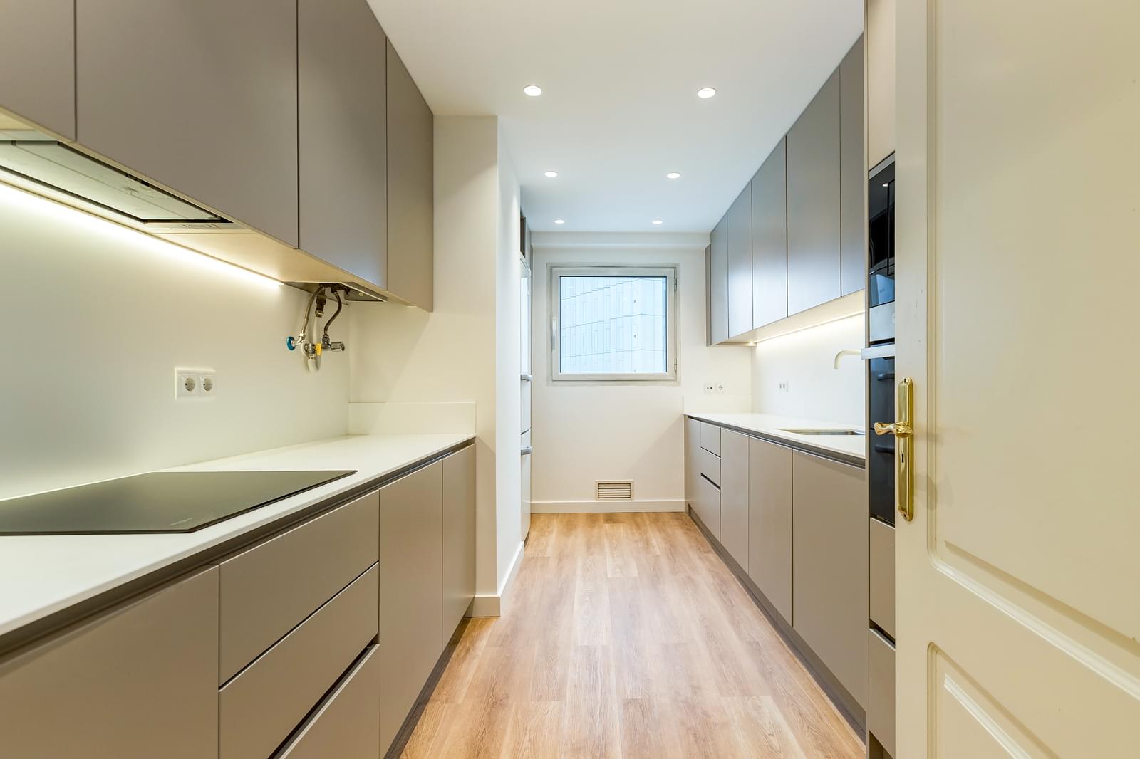 Apartamento T2 com vista, Arroios, Lisboa - Imagem 11
