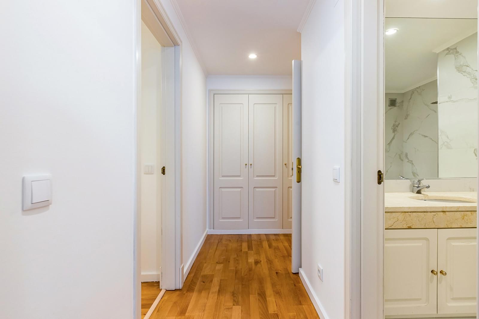 Apartamento T2 com vista, Arroios, Lisboa - Imagem 17
