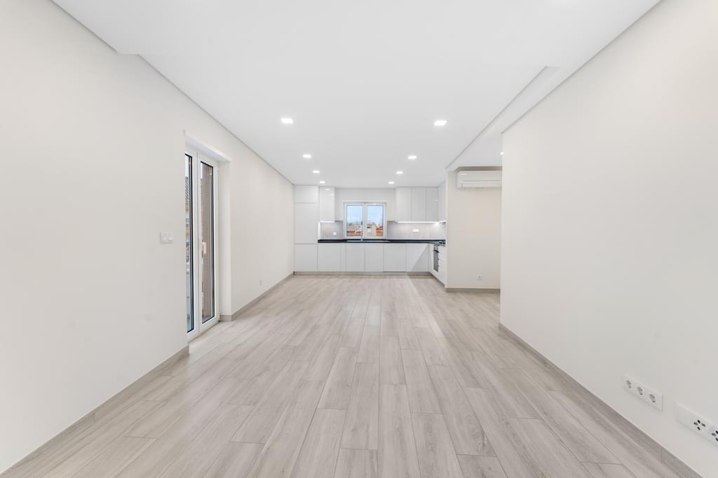 2 Bedroom Apartment in Rua Dra Iracy Doyle 9, Centro Cascais, Cascais 255657717