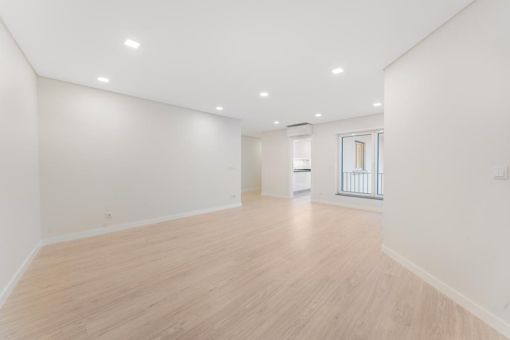 2 Bedroom Apartment in Rua Dra Iracy Doyle 9 Centro Cascais Cascais