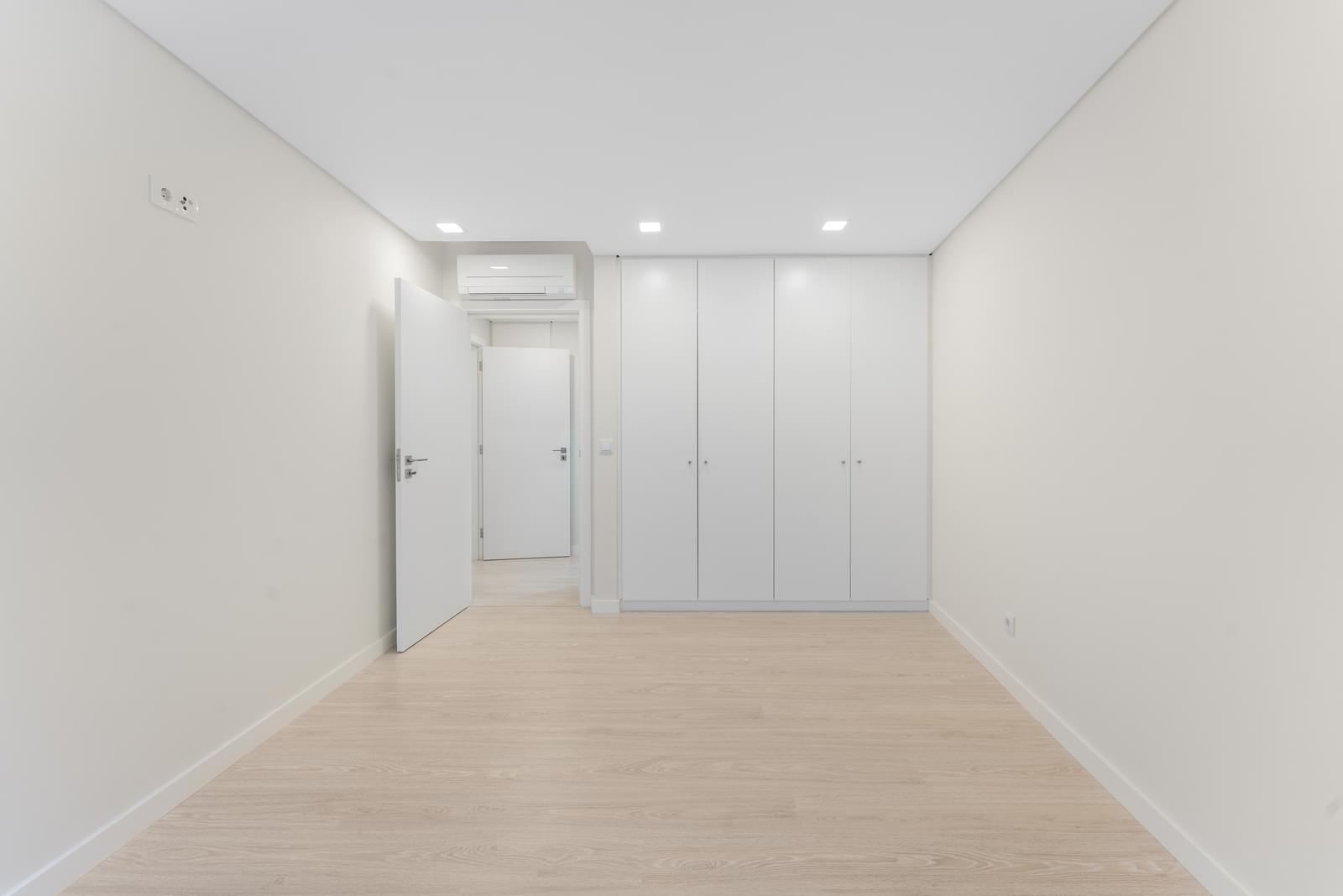 2 Bedroom Apartment in Rua Dra Iracy Doyle 9, Centro Cascais, Cascais - Image 14