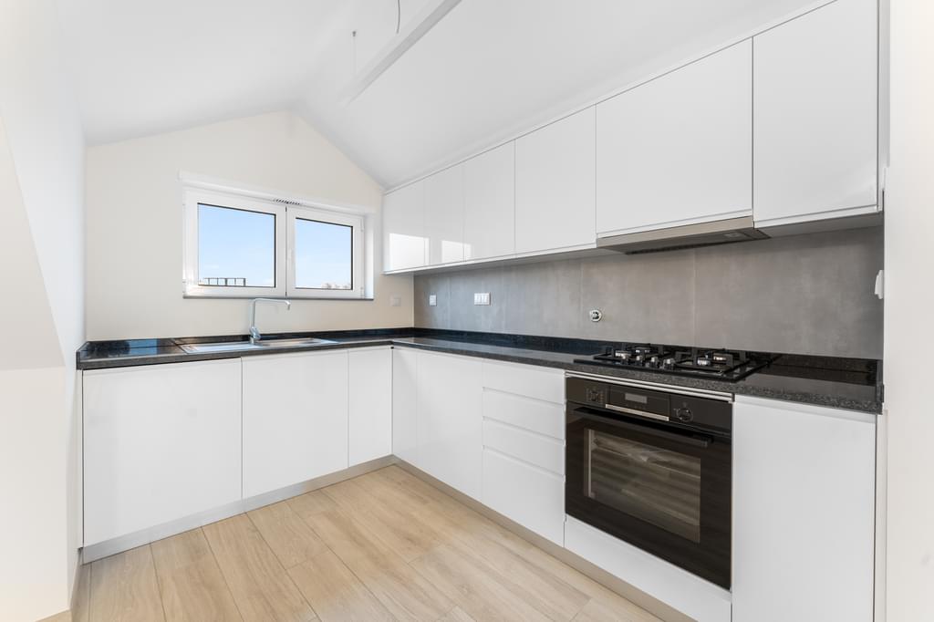 1 Bedroom Apartment in Rua Dra Iracy Doyle 9, Centro Cascais, Cascais 1630503233