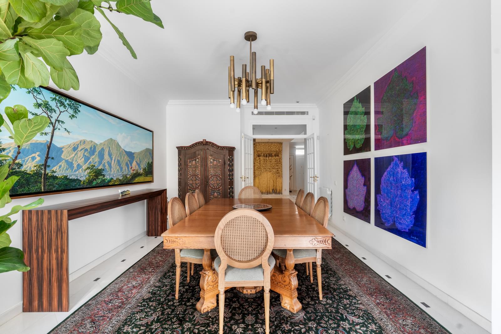 7 Bedroom Villa/Townhouse's Image 11