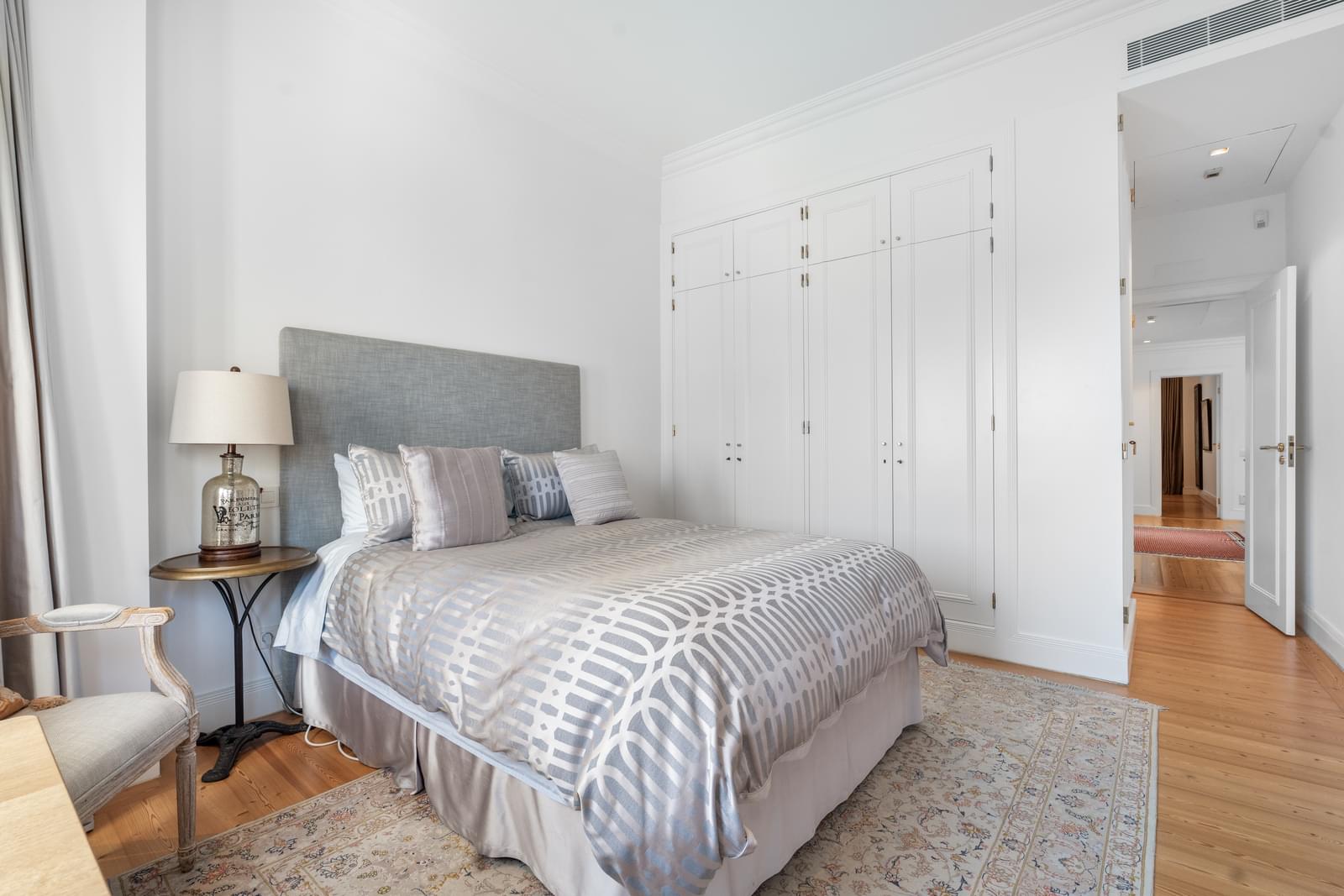 7 Bedroom Villa/Townhouse's Image 27