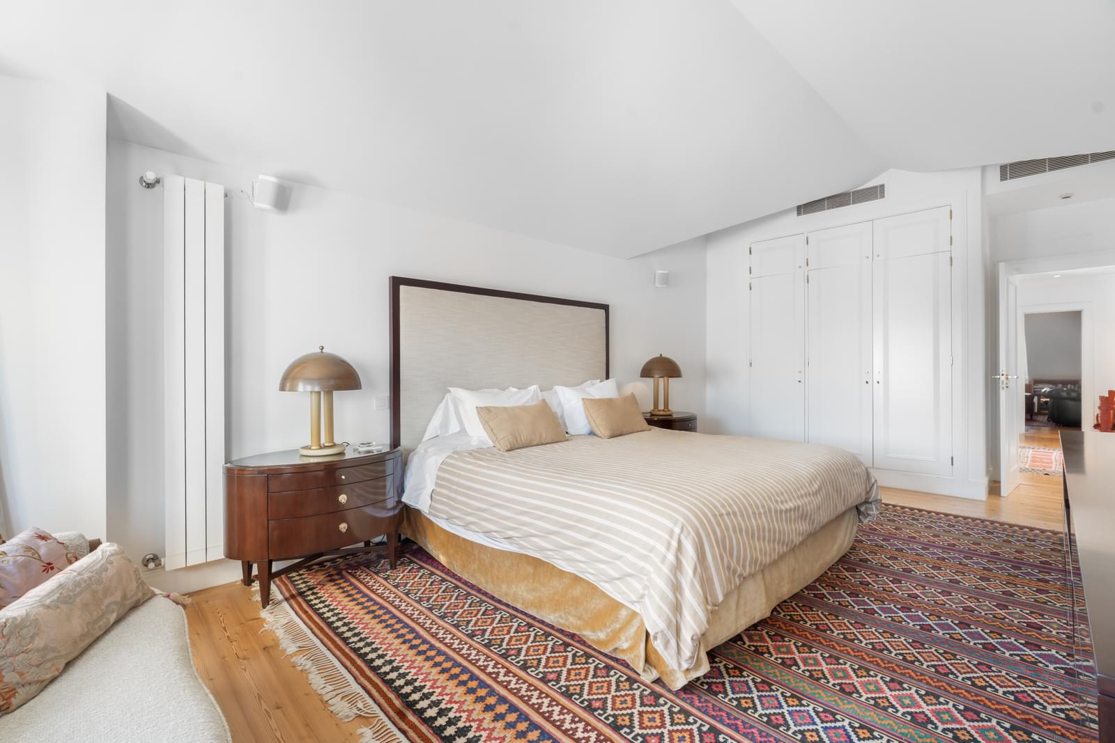 7 Bedroom Villa/Townhouse's Image 31