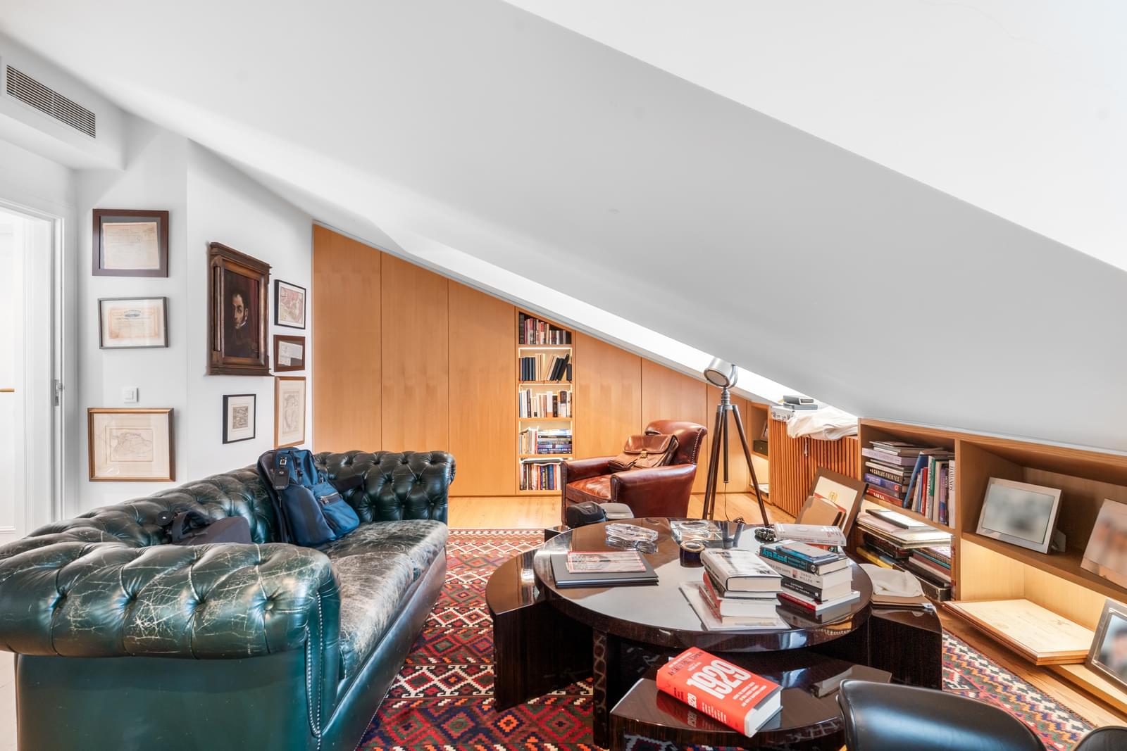 7 Bedroom Villa/Townhouse's Image 34
