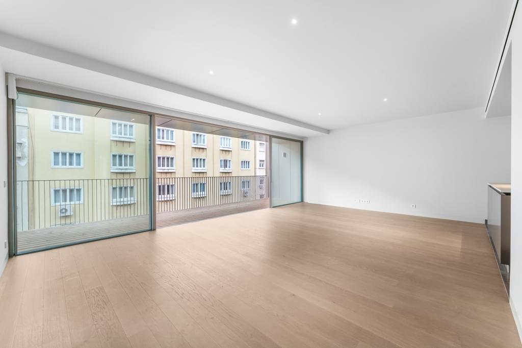 2 Bedroom Apartment with parking, Lisboa 2568363370