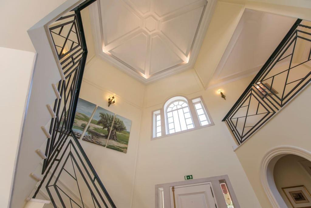 8 Bedroom House with garden, Bairro do Rosário, Cascais 2047617718