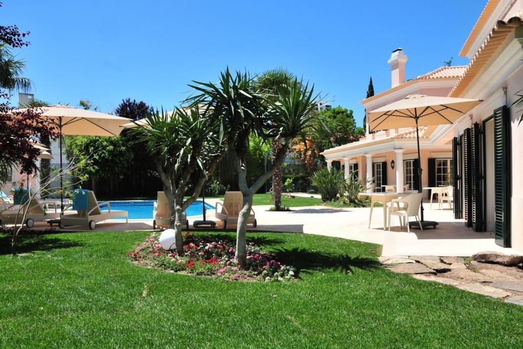 8 Bedroom House with garden, Bairro do Rosário, Cascais 2047617718