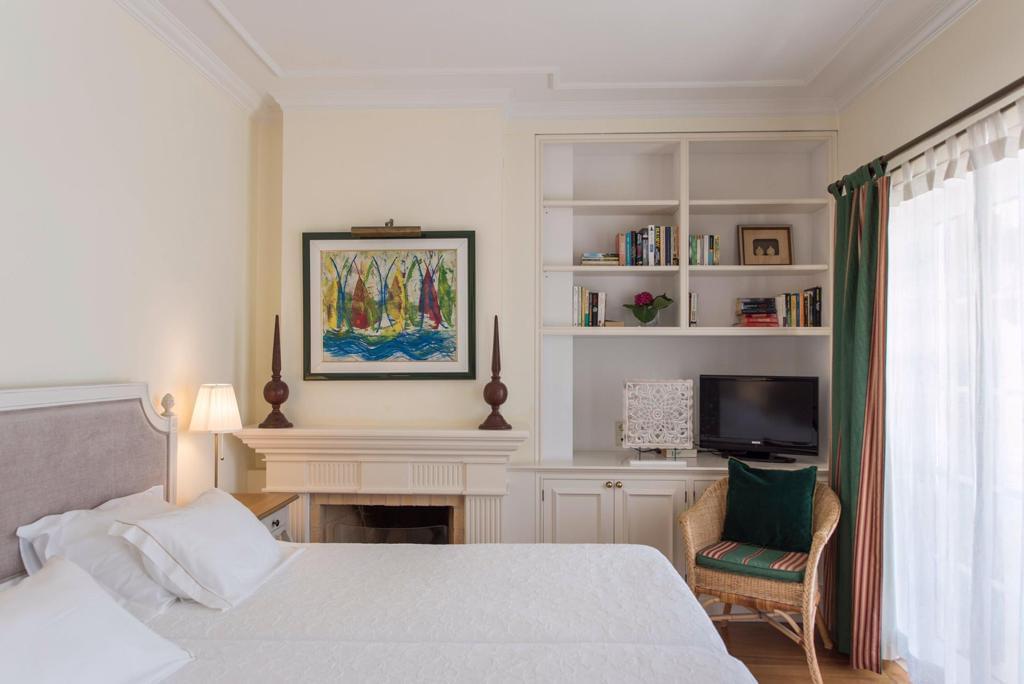 8 Bedroom Villa/Townhouse's Image 14