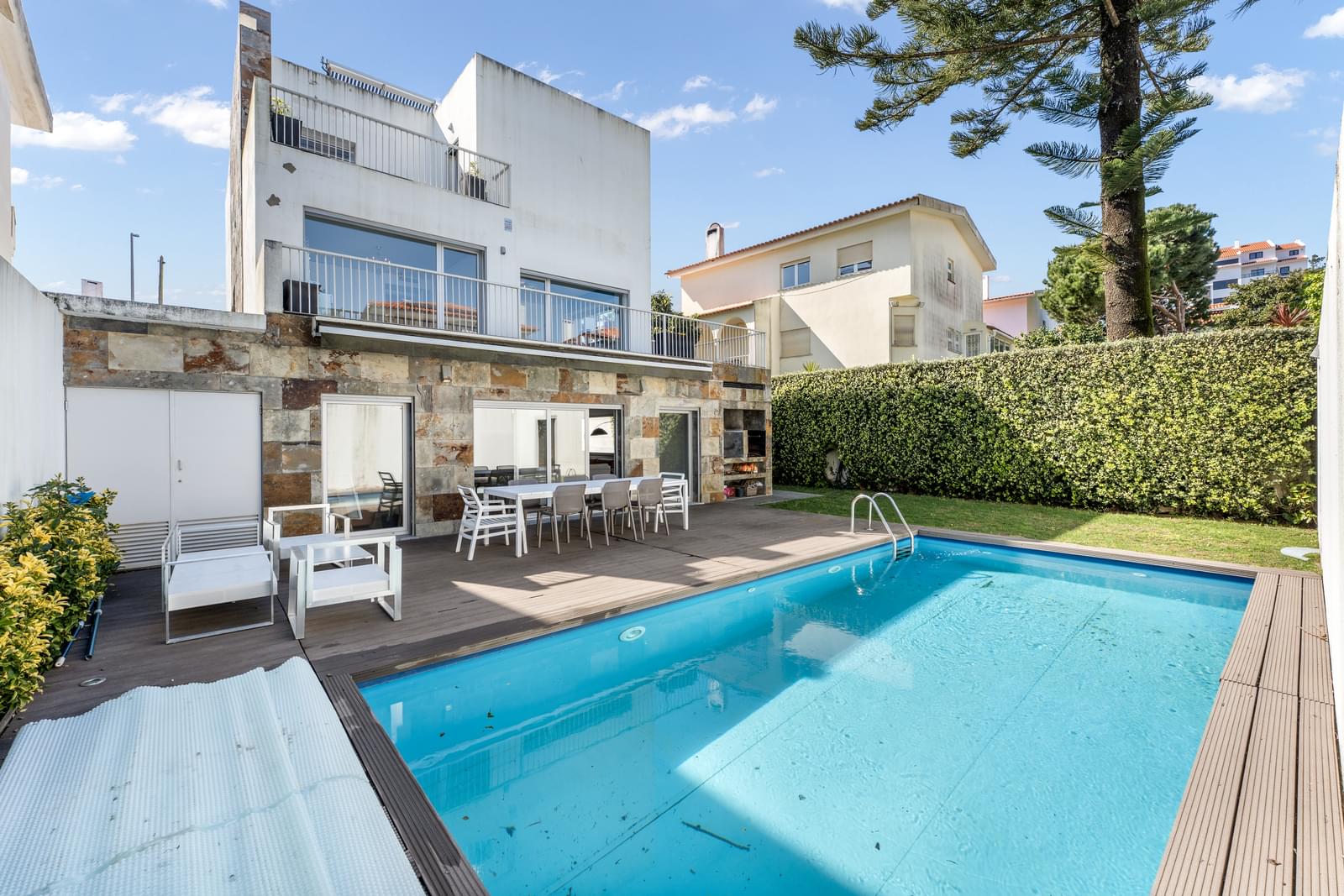 5 Bedroom Villa/Townhouse's Image 34