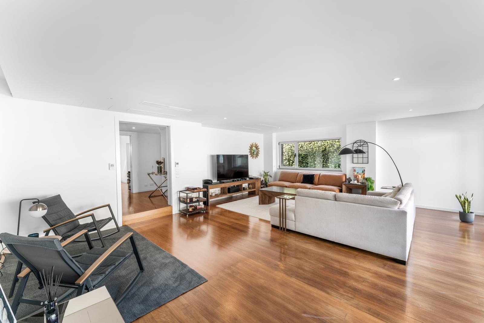 5 Bedroom Villa/Townhouse's Image 22