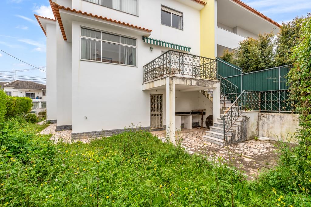 4 Bedroom House with parking, Pampilheira, Cascais 373103985