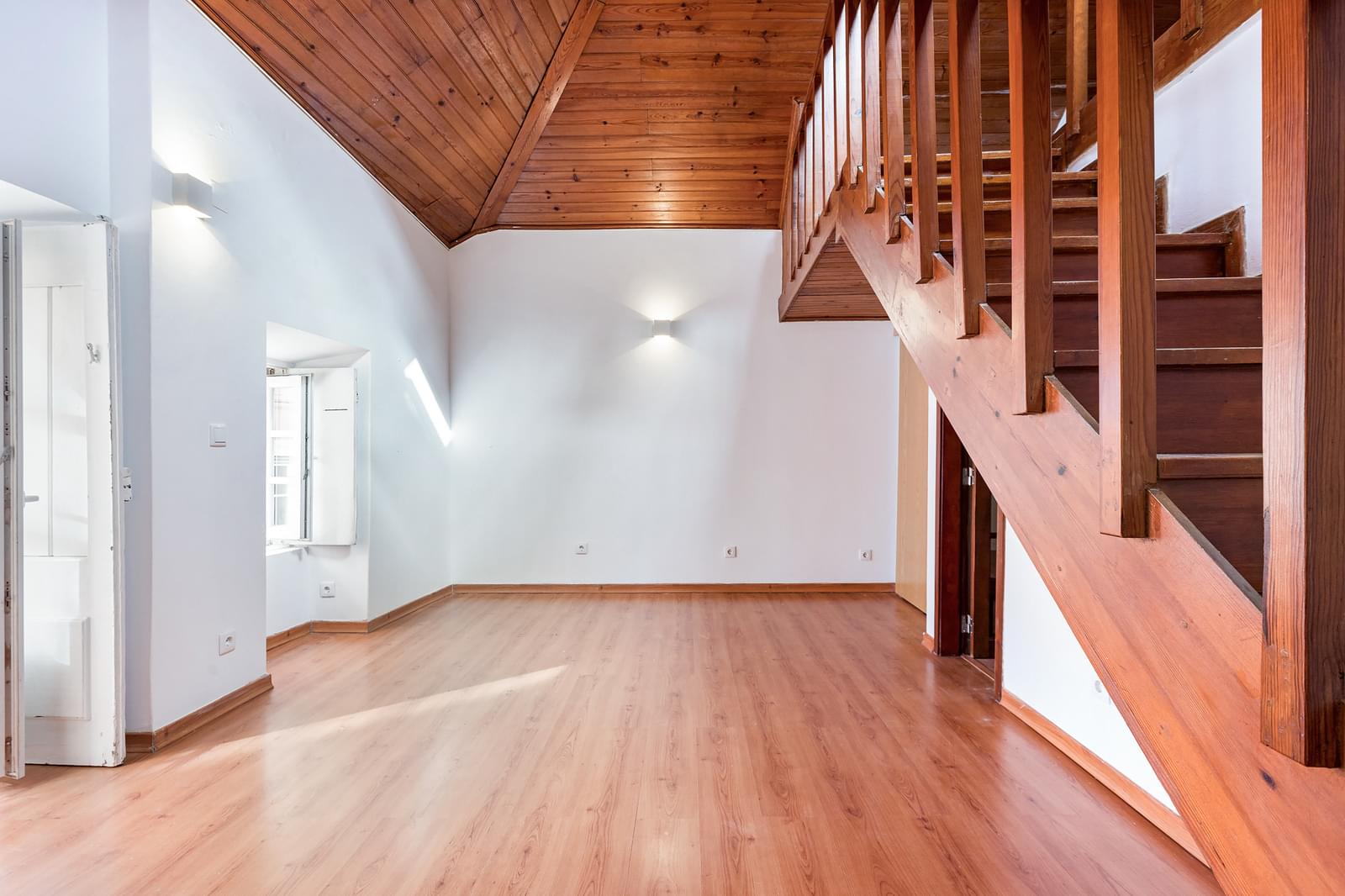 Moradia T2 + 2 com vista, Bairro Alto, Lisboa - Imagem 4