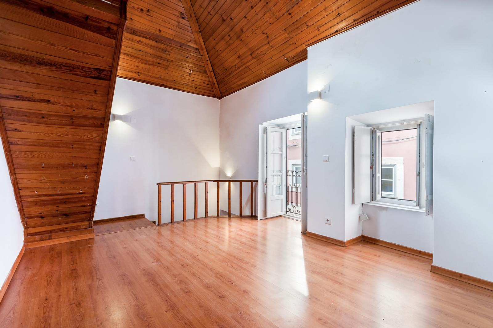 Moradia T2 + 2 com vista, Bairro Alto, Lisboa - Imagem 1