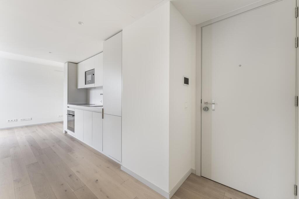 1 Bedroom Apartment with swimming pool, Parque das Nações, Lisboa 588595414