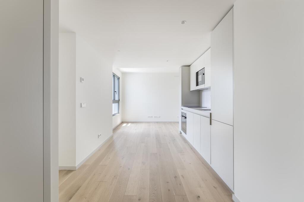 1 Bedroom Apartment with swimming pool, Parque das Nações, Lisboa 933694149