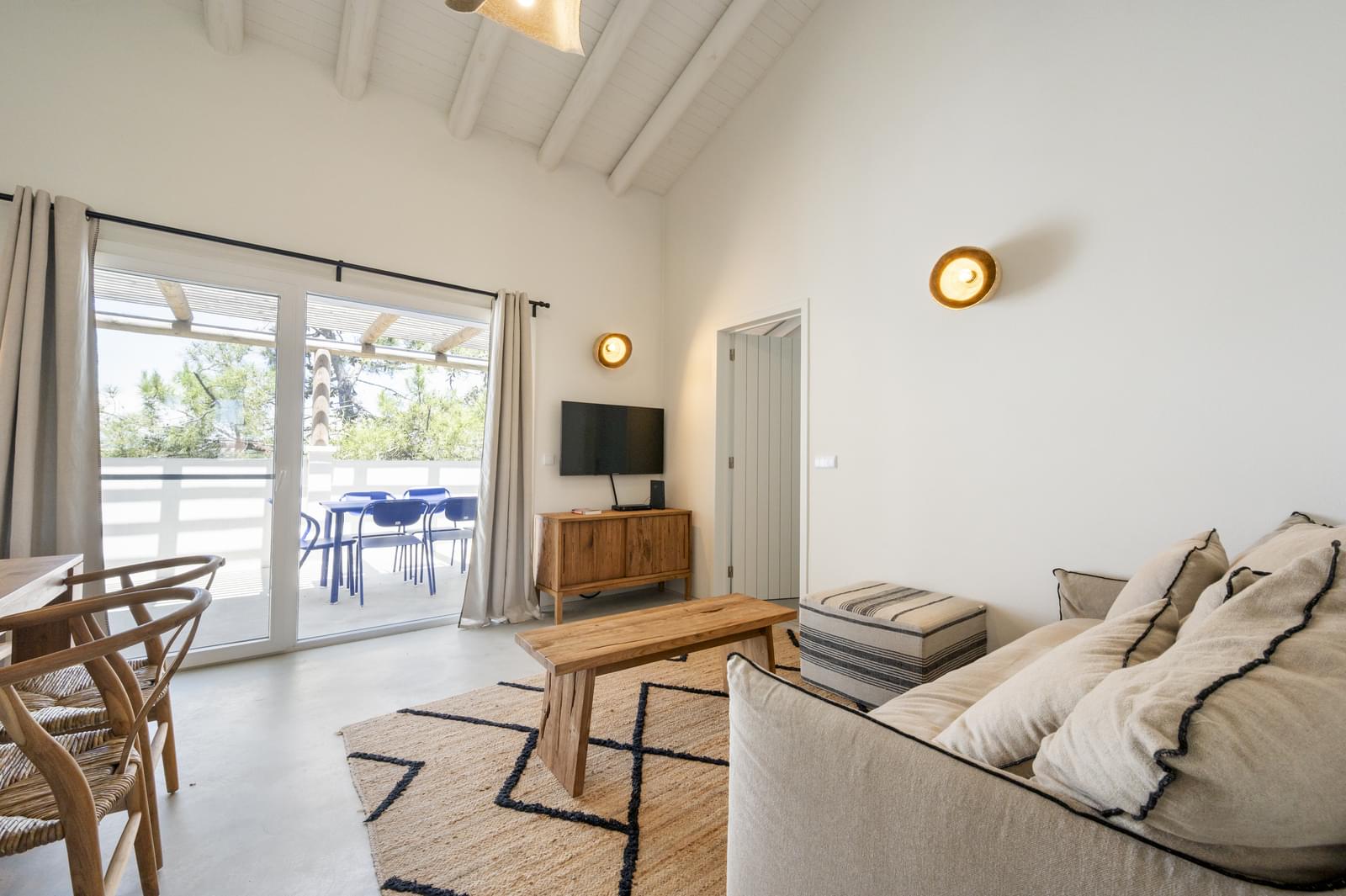 2 Bedroom Apartment/Flat's Image 4