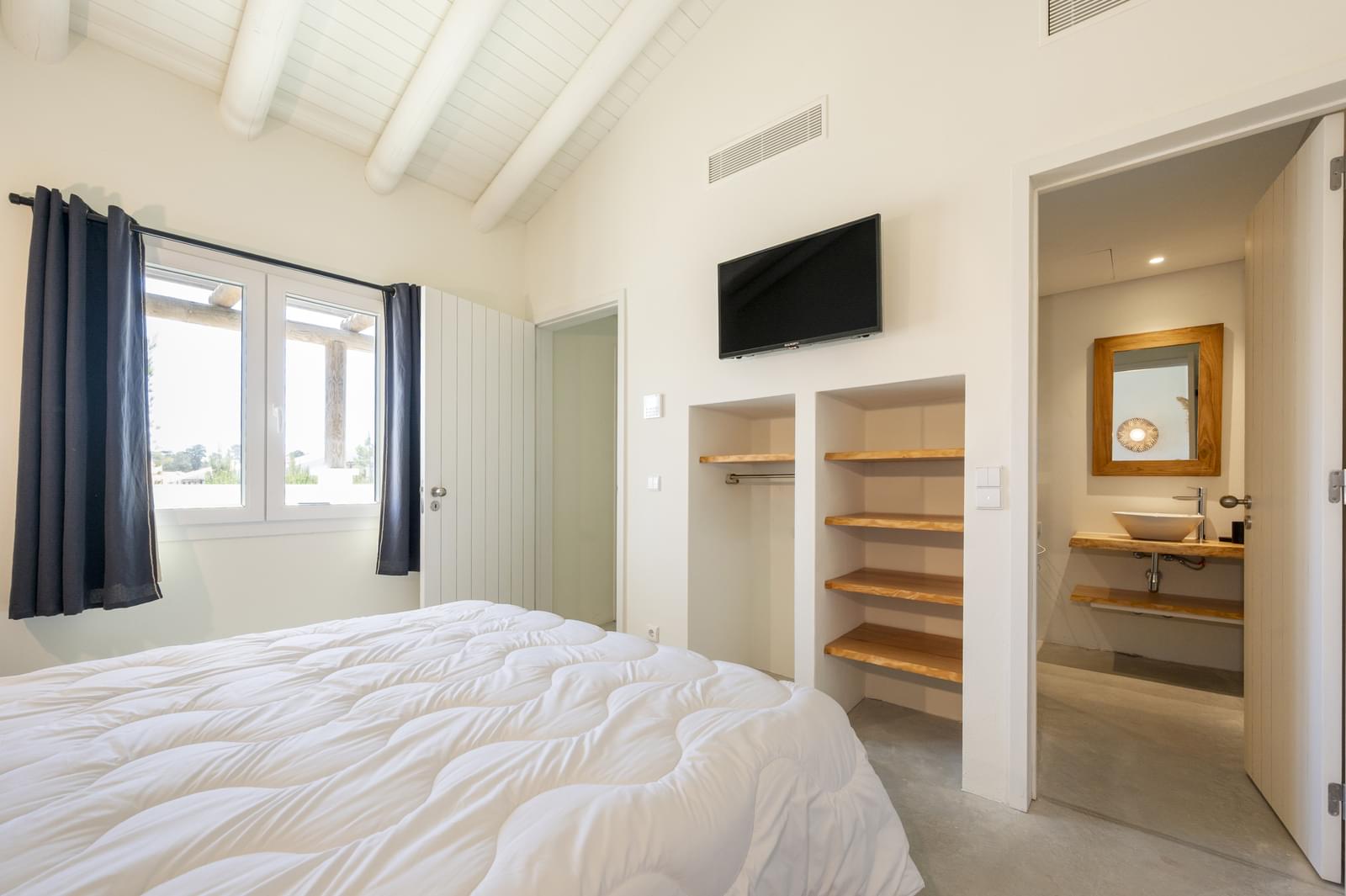 2 Bedroom Apartment/Flat's Image 14
