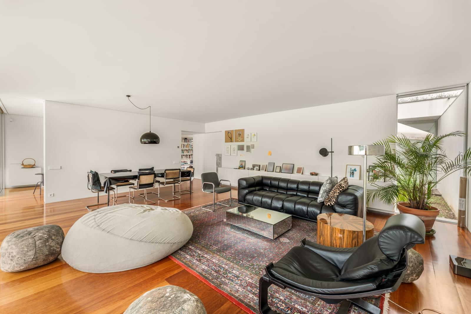 4 Bedroom Villa/Townhouse's Image 5