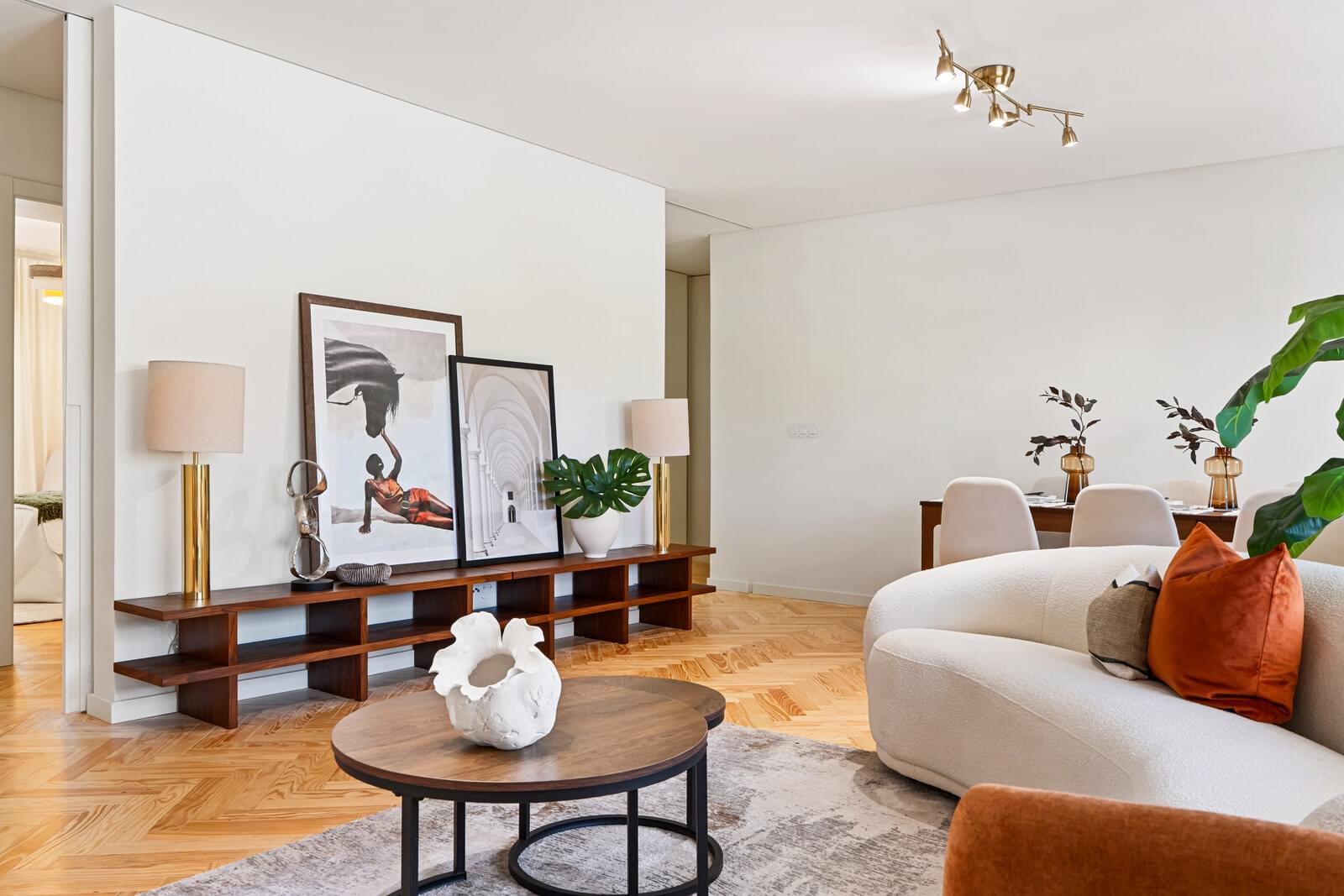 2 Bedroom Apartment/Flat's Image 4