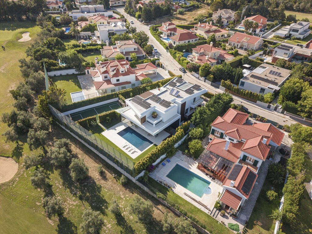 8 Bedroom Detached house with parking, Quinta da Beloura, Sintra