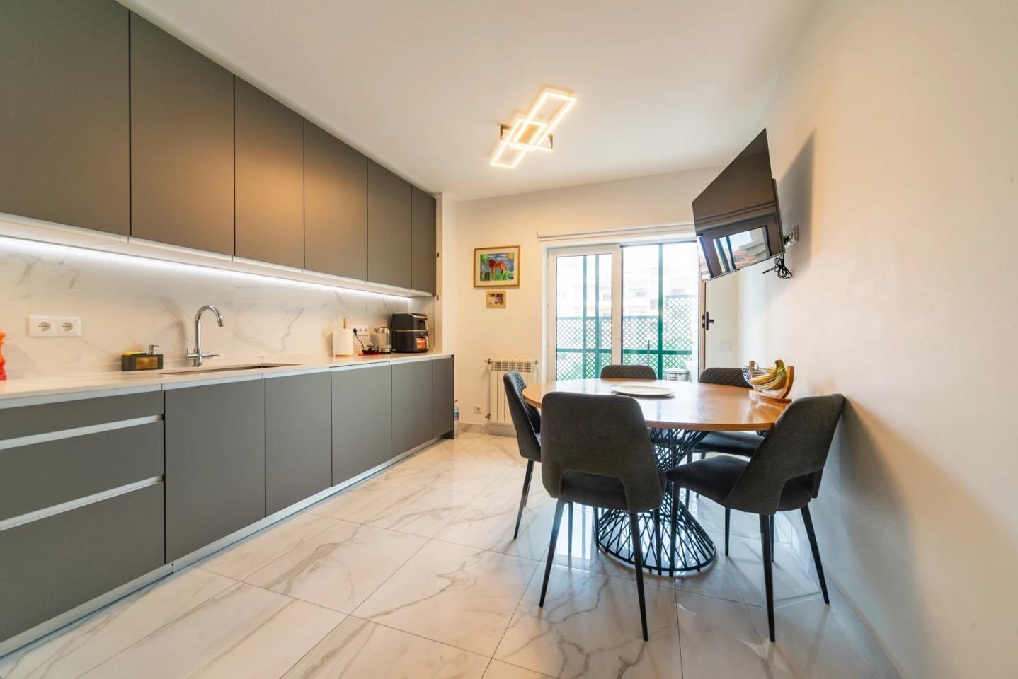 2 Bedroom Apartment/Flat's Image 13