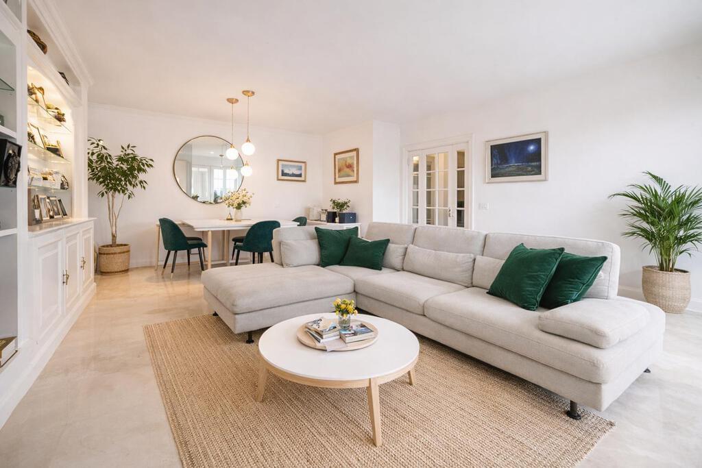 2 Bedroom Apartment with swimming pool, Gandarinha, Cascais 4207859240