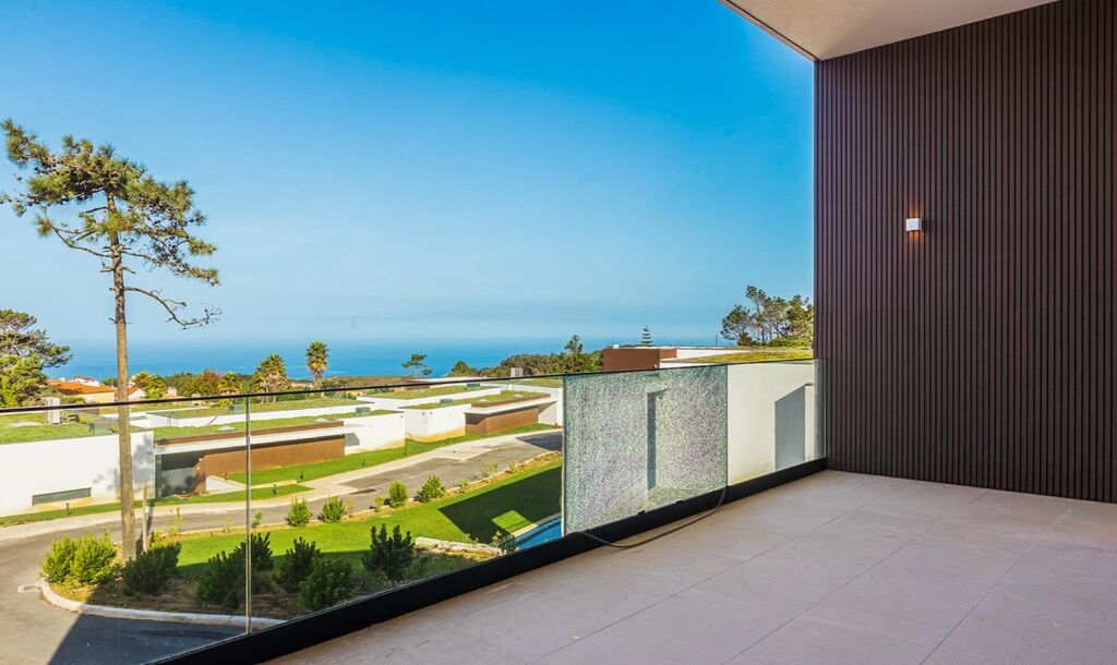 4 Bedroom House with swimming pool, Sintra