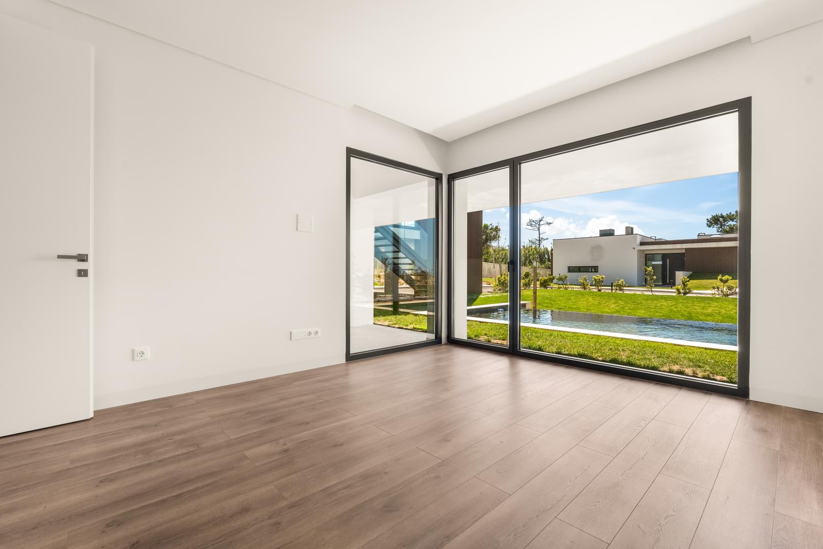 4 Bedroom Villa/Townhouse's Image 3