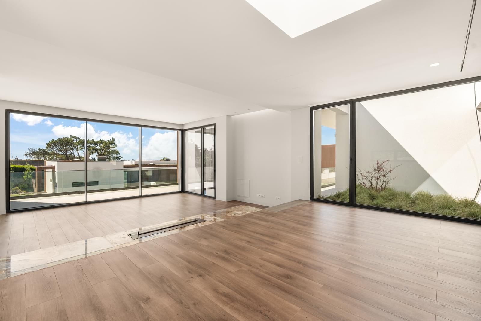 4 Bedroom Villa/Townhouse's Image 11