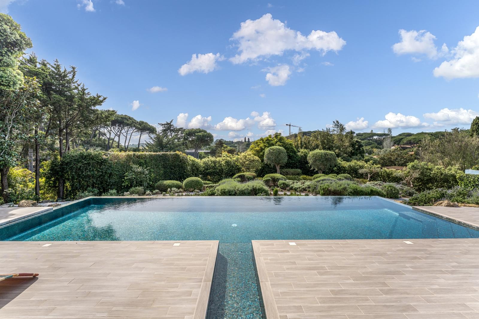 5 Bedroom Villa/Townhouse's Image 4