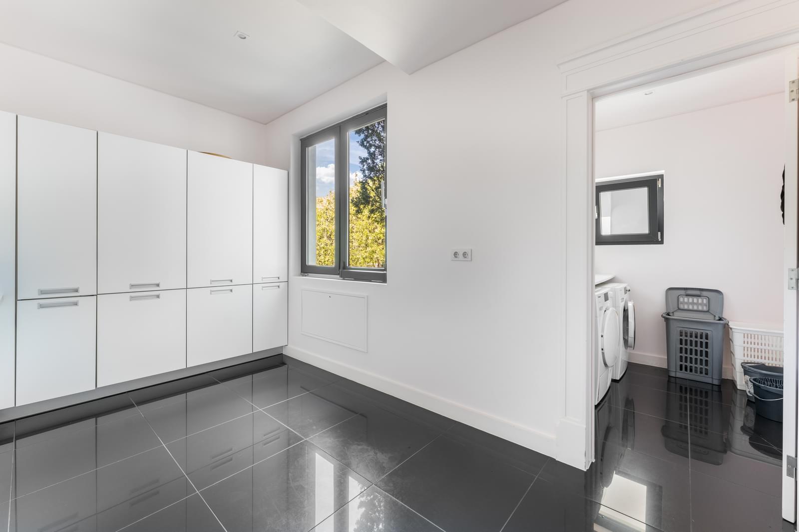 5 Bedroom Villa/Townhouse's Image 26