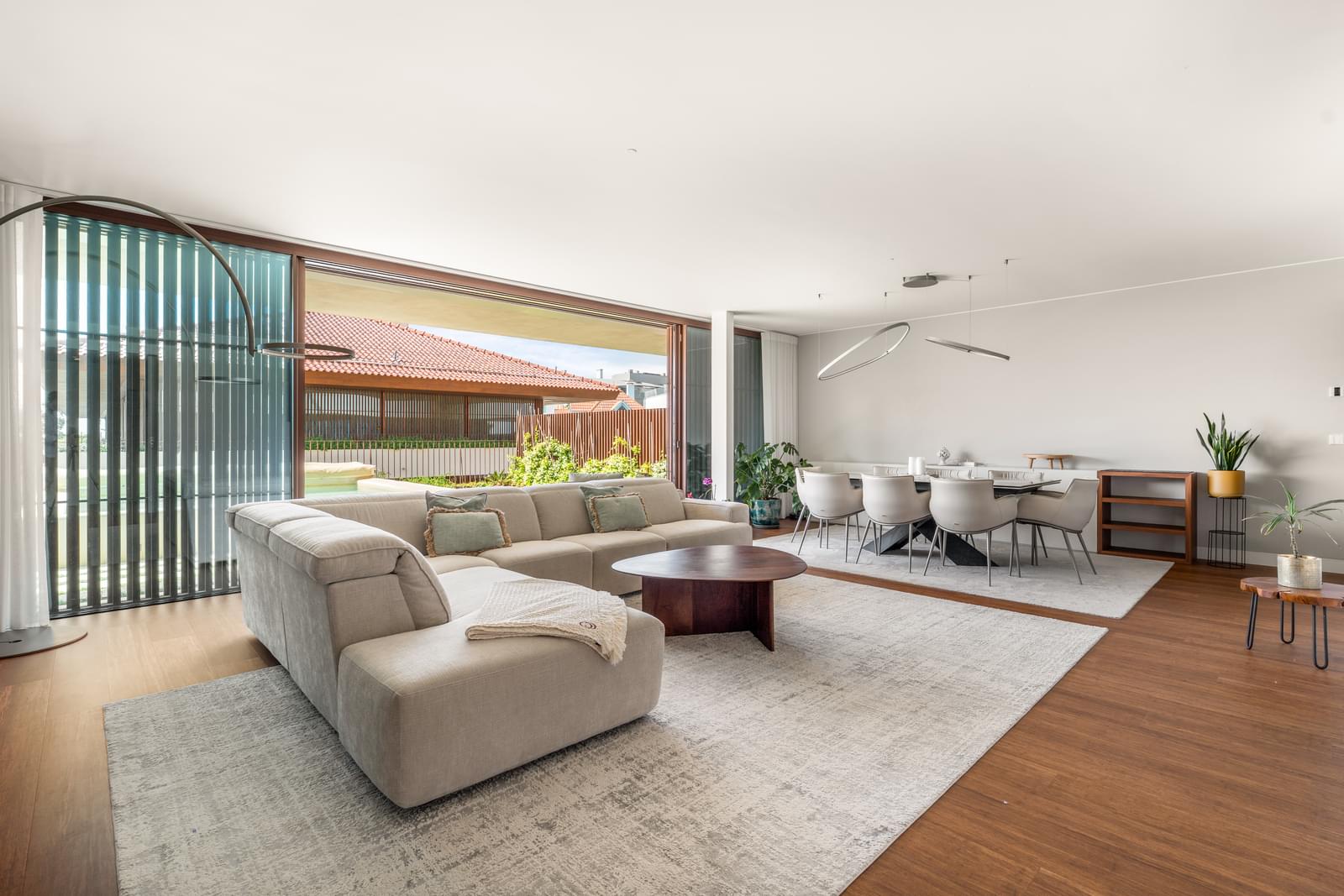 3 Bedroom Apartment/Flat's Image 3