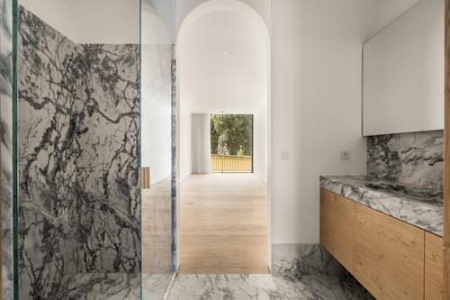 PF40900 - 3 Bedroom Triplex with parking, Campo de Ourique, Lisboa - Image 13