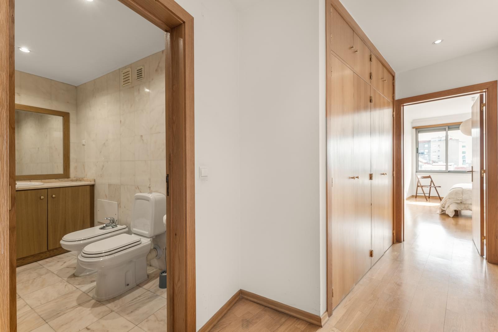 Apartamento T2 com estacionamento, Entrecampos, Lisboa - Imagem 6