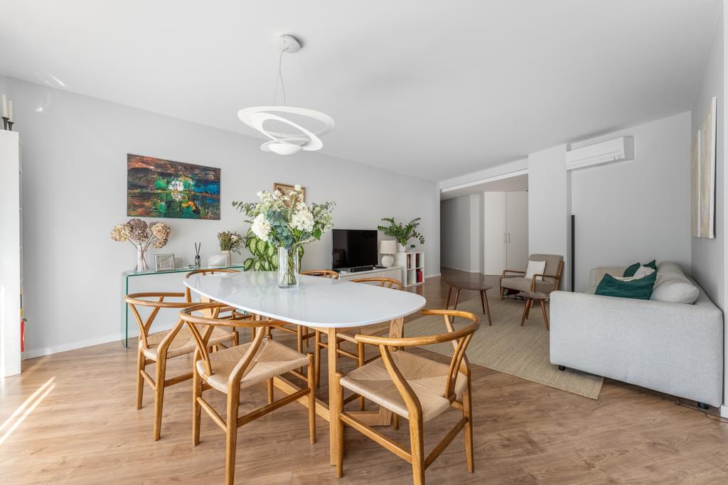 3 Bedroom Apartment with balcony, Linda-a-Pastora Queijas, Oeiras 2745346659