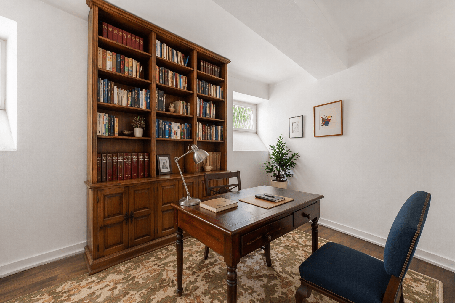 6 Bedroom Villa/Townhouse's Image 20