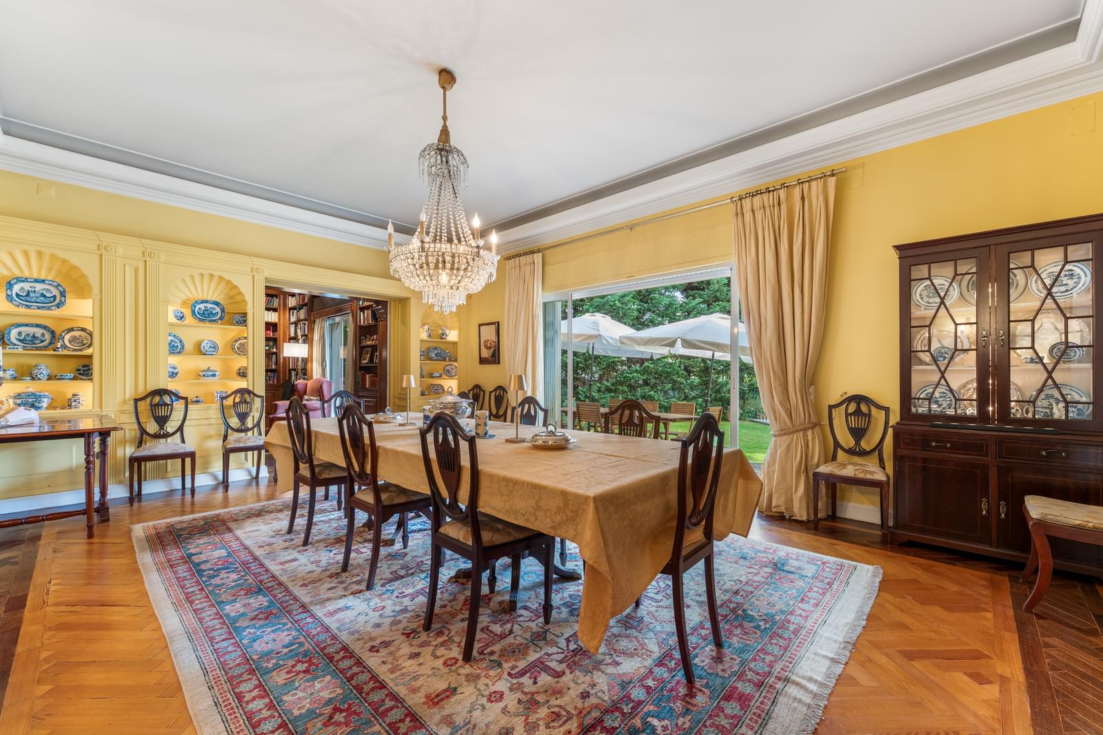 6 Bedroom Villa/Townhouse's Image 15