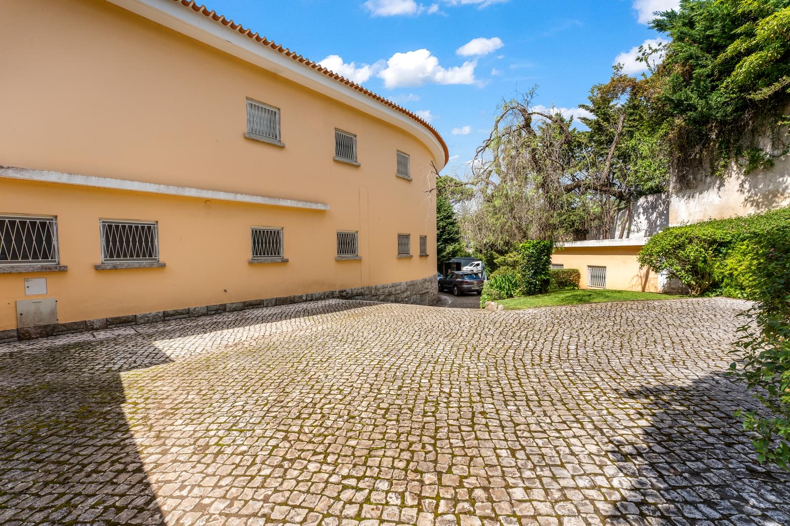 6 Bedroom Villa/Townhouse's Image 27