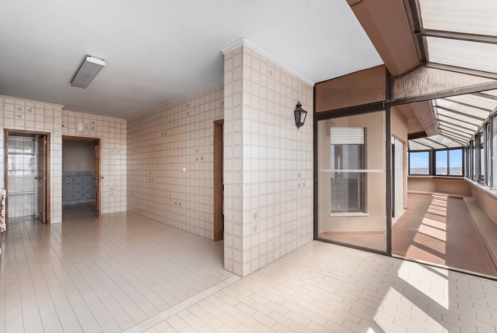 5 Bedroom Apartment with parking, Quinta das Palmeiras, Oeiras 1891051253