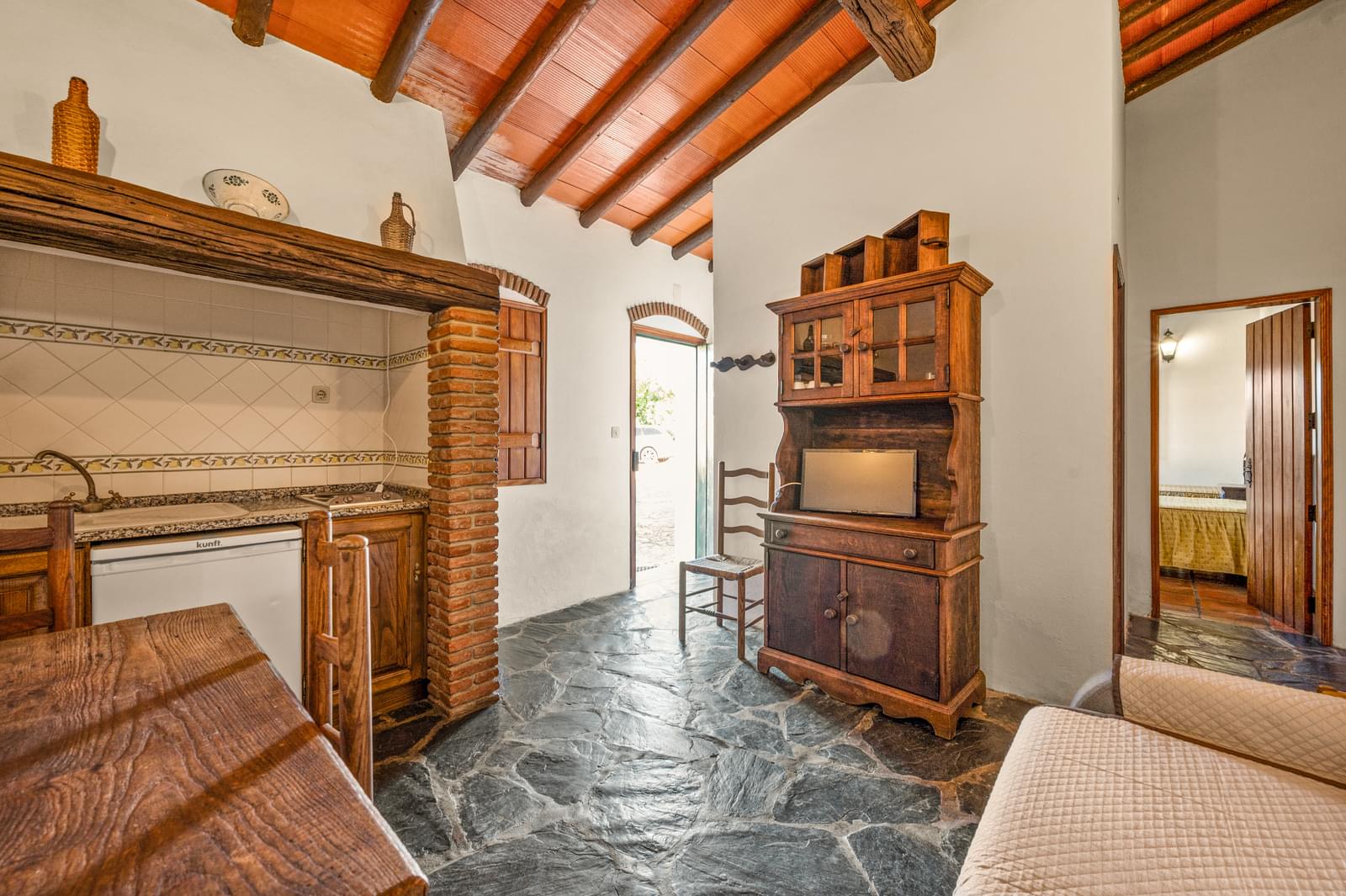 8 Bedroom Farm/Ranch/Plantation's Image 12