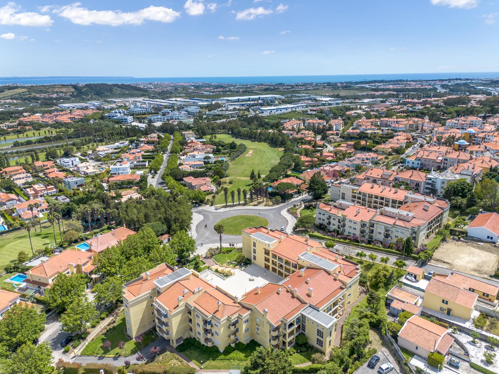 4 Bedroom Apartment with parking, Quinta da Beloura, Sintra - Image 28
