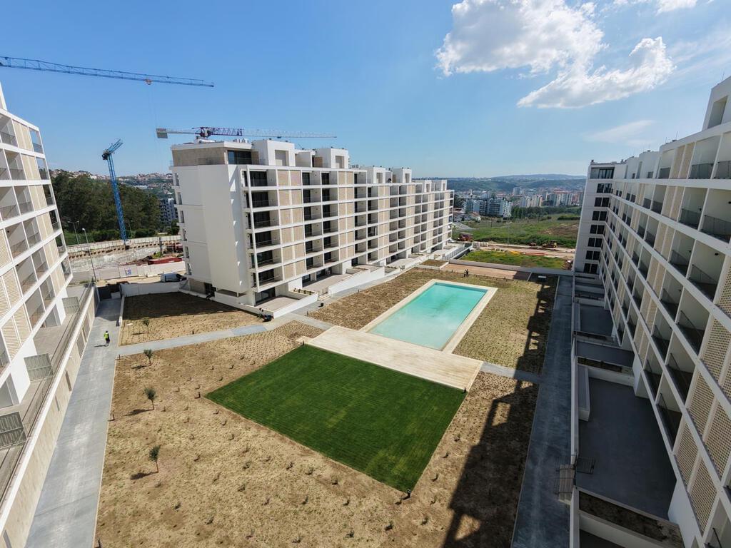 4 Bedroom Apartment with swimming pool, Loures 678095945
